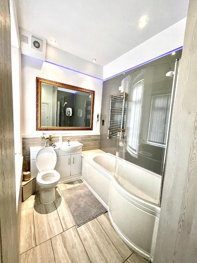 Large Luxury Apartment Blackpool Exterior photo